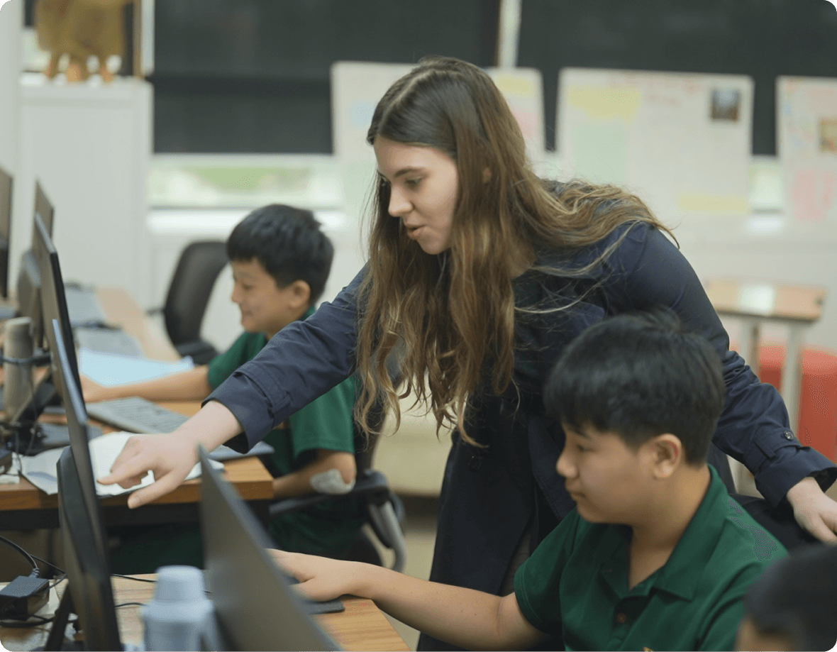 Students learning with EDUO